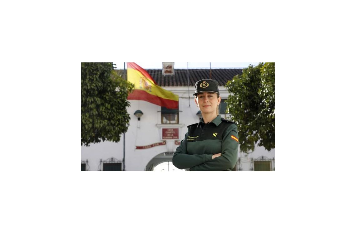 mujer guardia civil