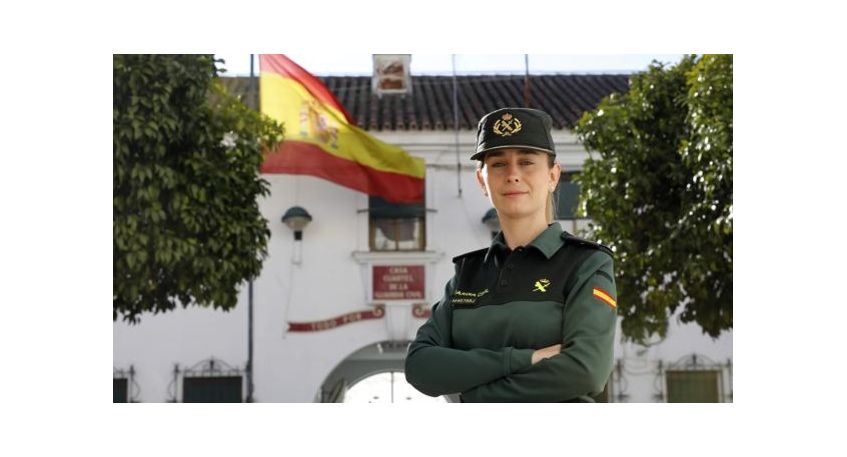 mujer guardia civil